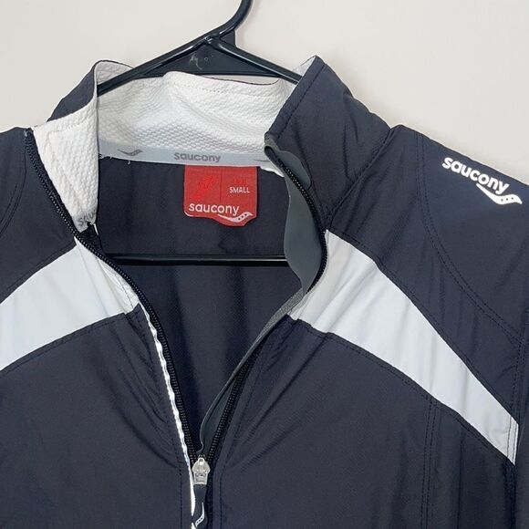 Saucony Windbreaker Running Jacket Black White S - Picture 3 of 5